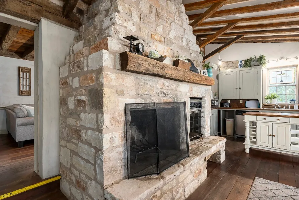 104 Austin Street #B Fredericksburg, TX 78624