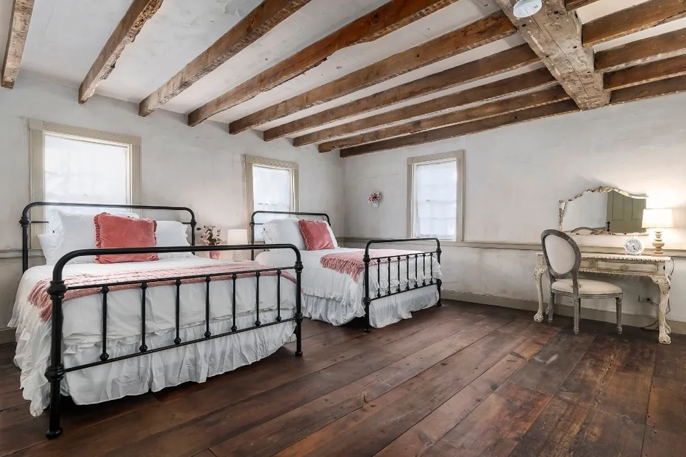 104 Austin Street #B Fredericksburg, TX 78624