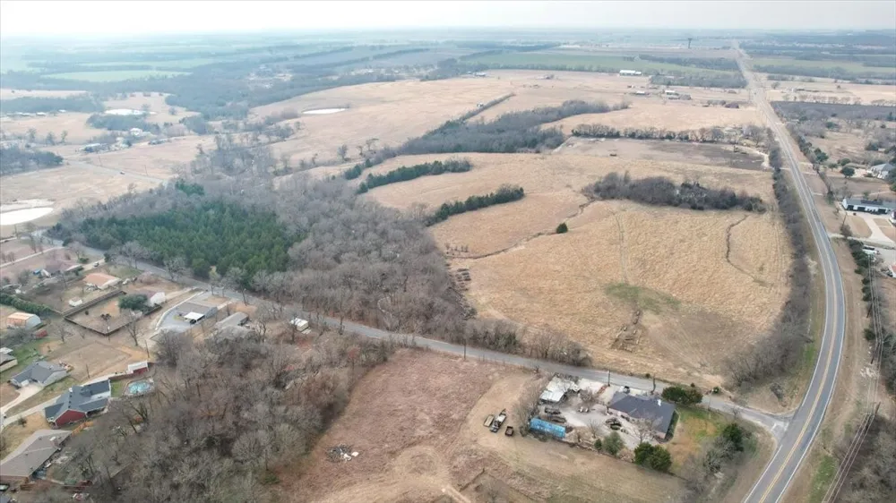 Fm-902 Howe, TX 75092
