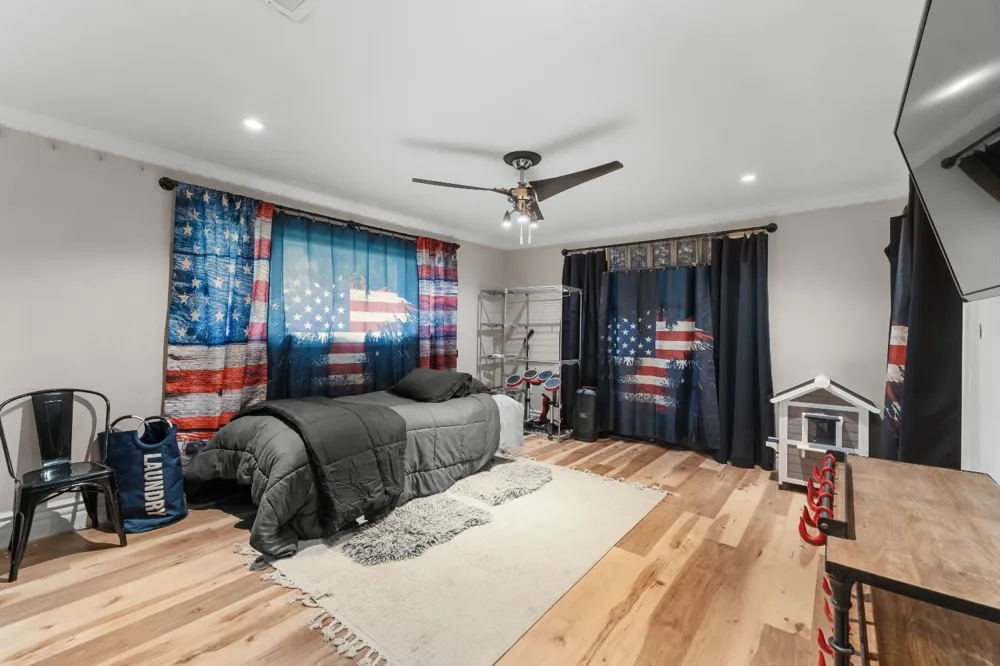 4280 Ipsen Le Grand, CA 95333