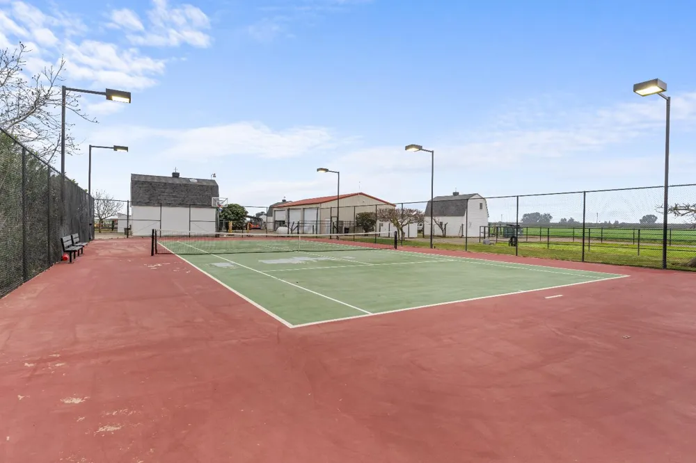 4280 Ipsen Le Grand, CA 95333