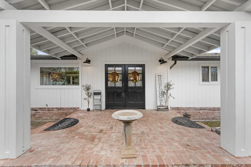 4280 Ipsen Le Grand, CA 95333