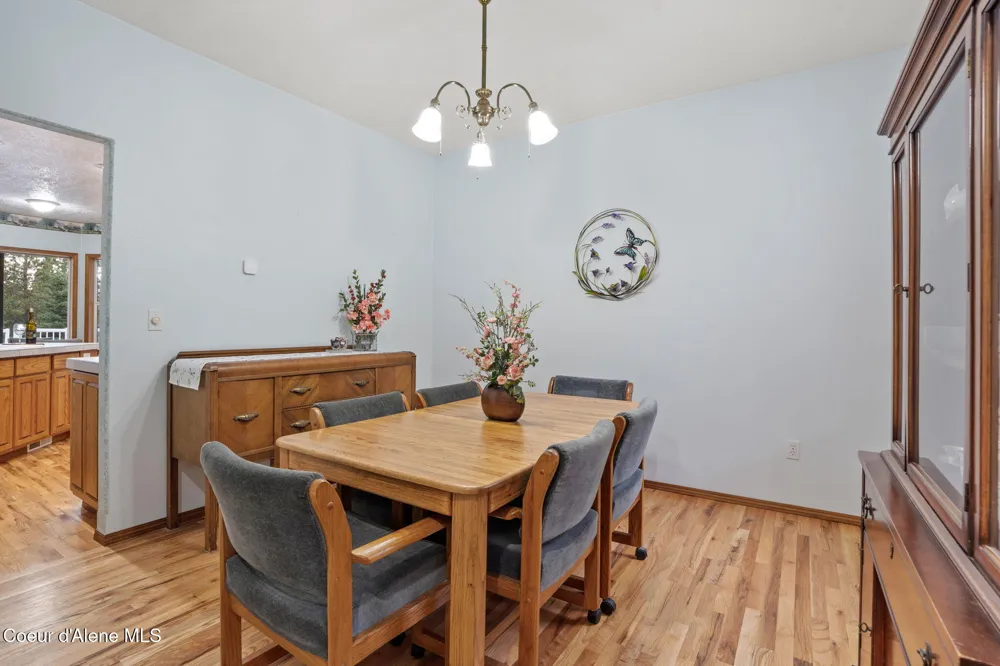 26312 E Idaho Pines Lane Newman Lake, WA 99025