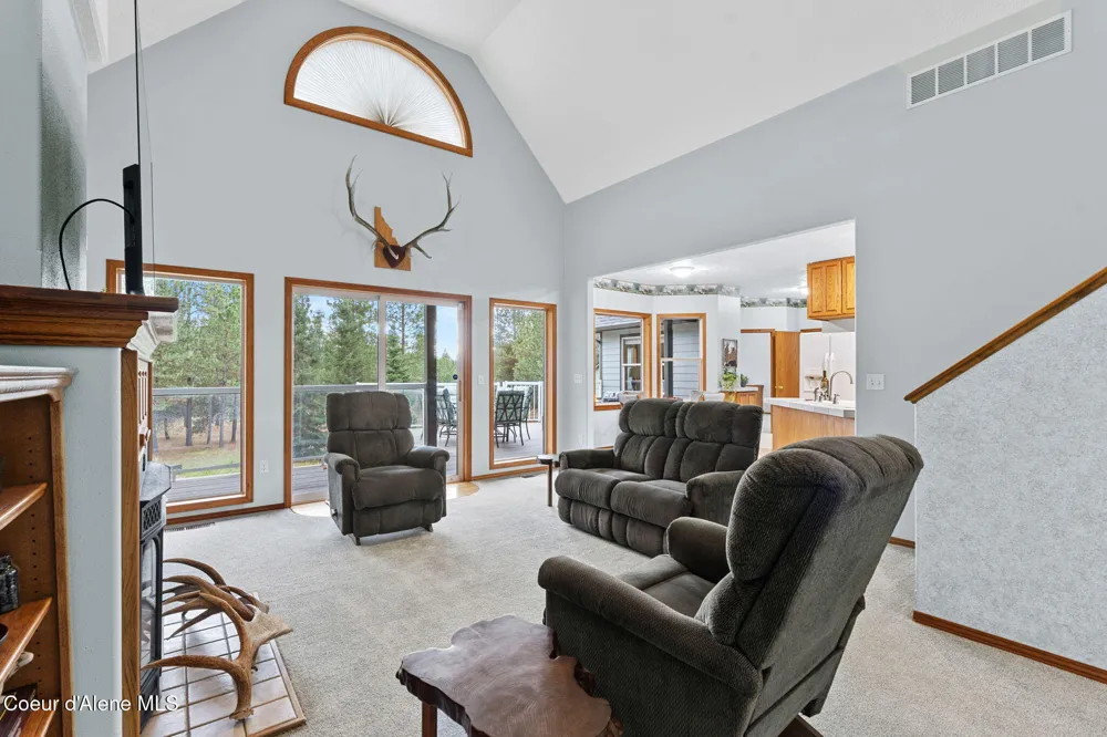 26312 E Idaho Pines Lane Newman Lake, WA 99025