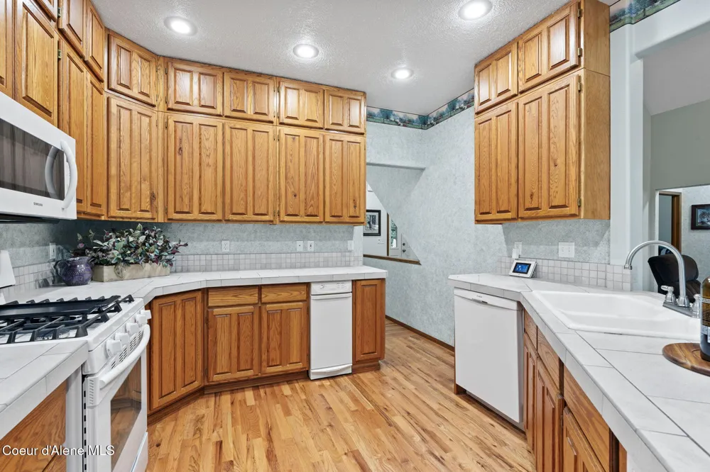 26312 E Idaho Pines Lane Newman Lake, WA 99025