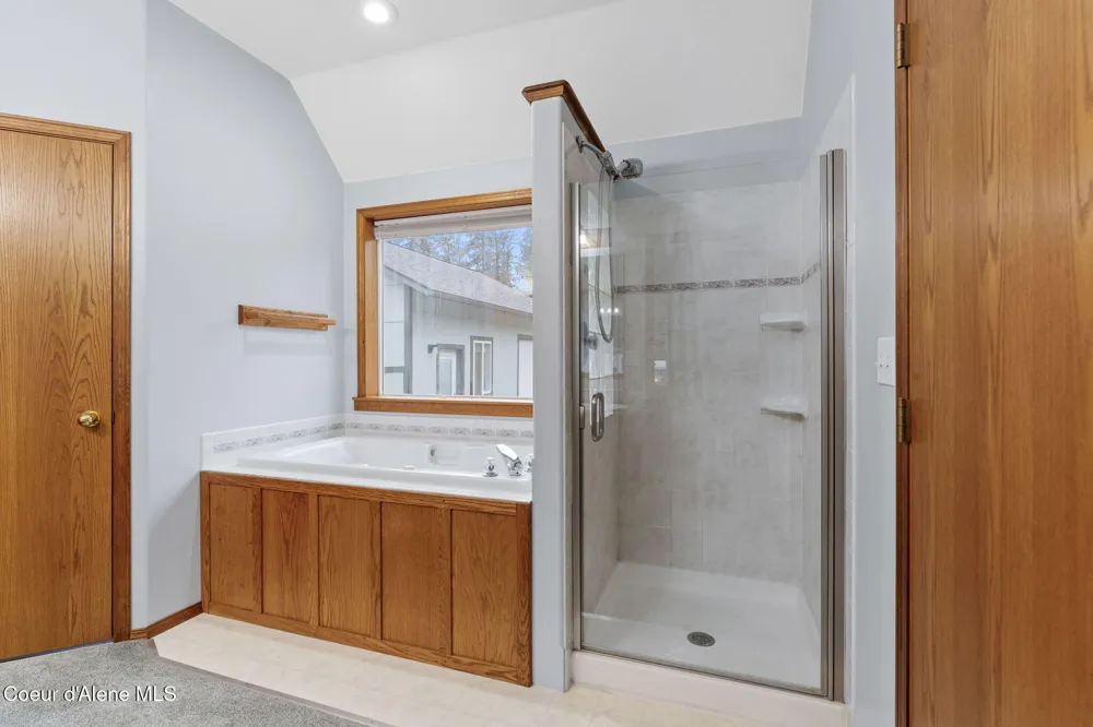 26312 E Idaho Pines Lane Newman Lake, WA 99025