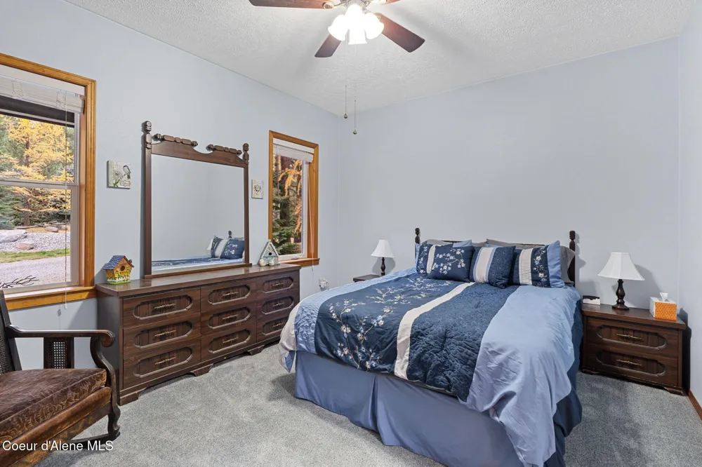 26312 E Idaho Pines Lane Newman Lake, WA 99025