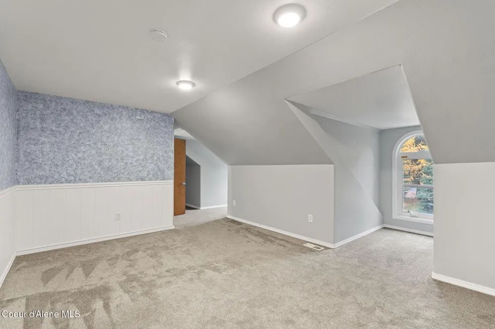 26312 E Idaho Pines Lane Newman Lake, WA 99025
