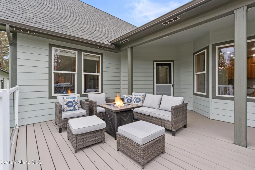 26312 E Idaho Pines Lane Newman Lake, WA 99025