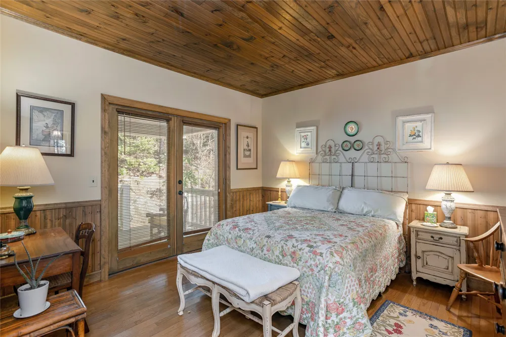 132 Sheepcote Road Cashiers, NC 28717