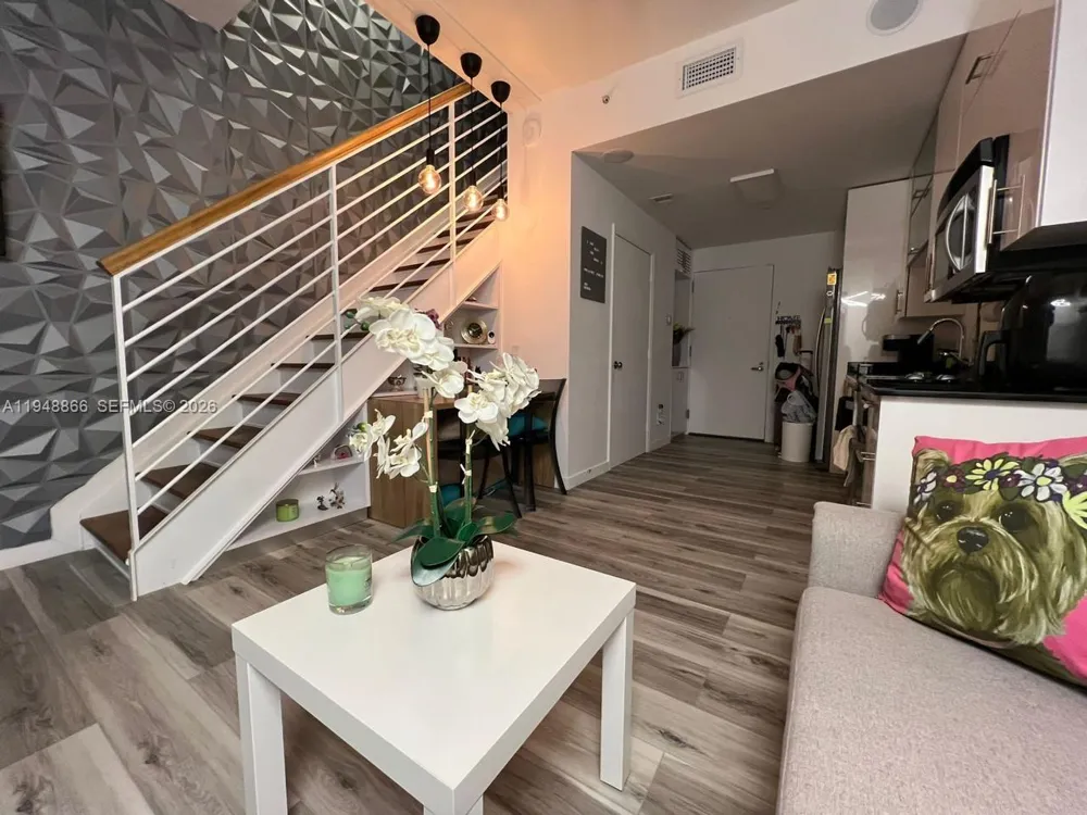 60 SW 13th St #3013 Miami, FL 33130