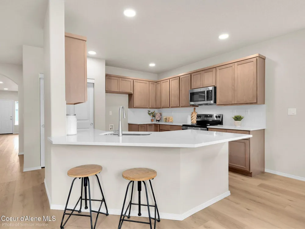 987 E Healy Avenue Post Falls, ID 83854