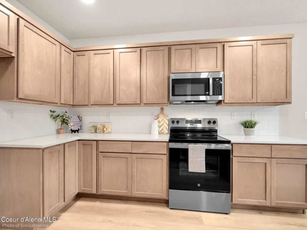 987 E Healy Avenue Post Falls, ID 83854