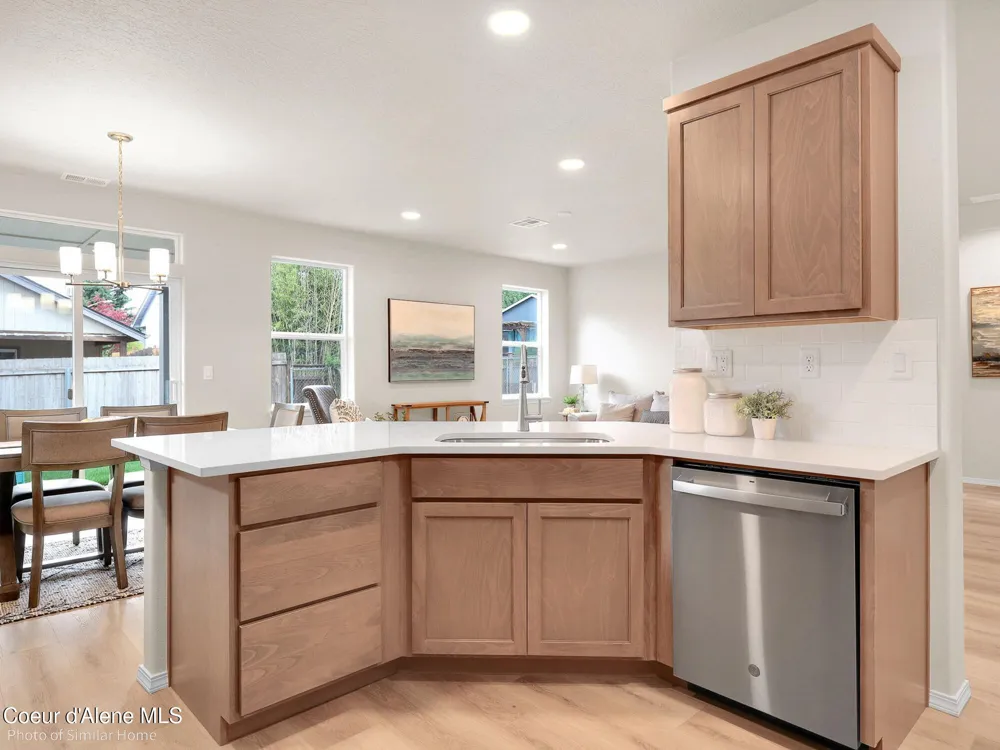 987 E Healy Avenue Post Falls, ID 83854