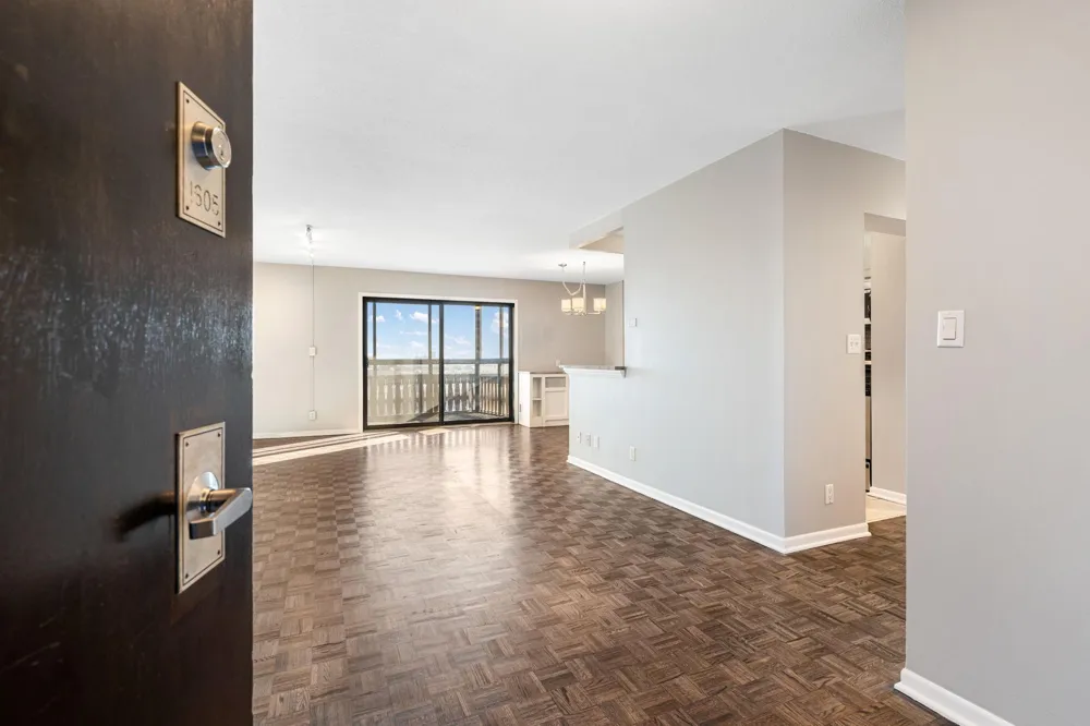 410 Groveland Avenue #1605