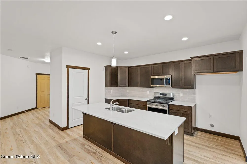 2613 E Cinder Avenue Post Falls, ID 83854