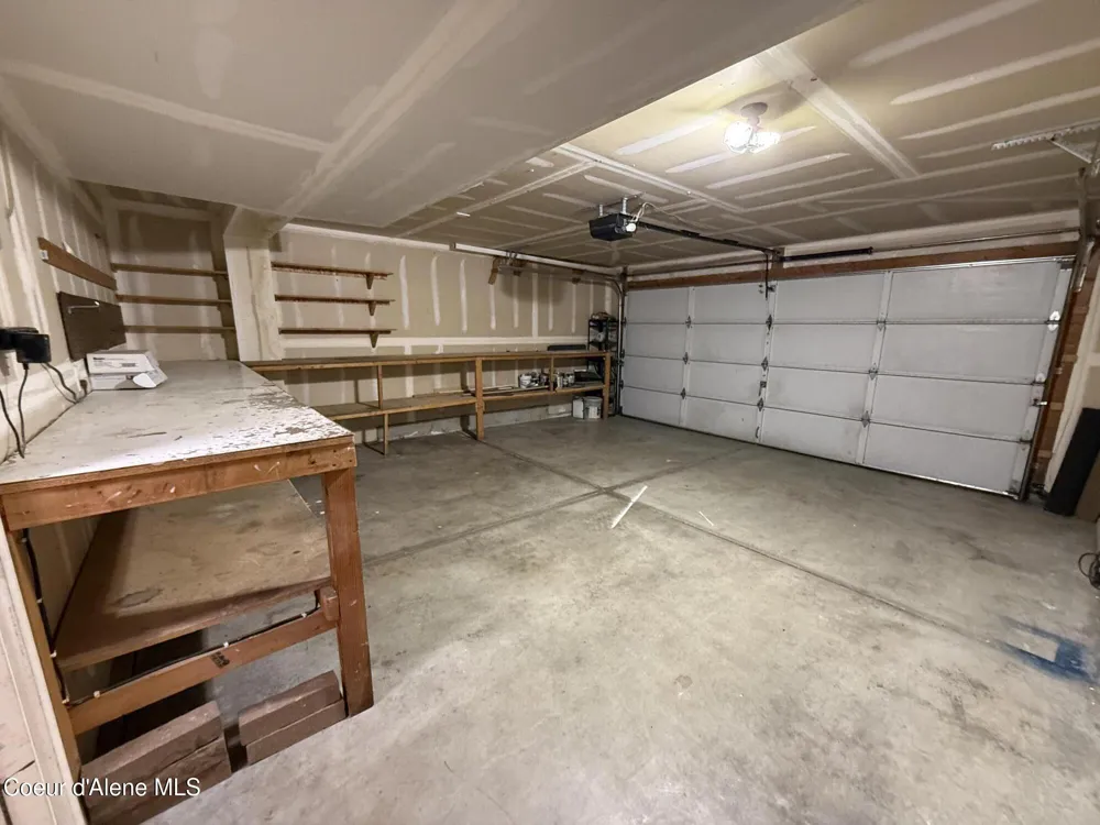 10951 Krest Court Hayden, ID 83835