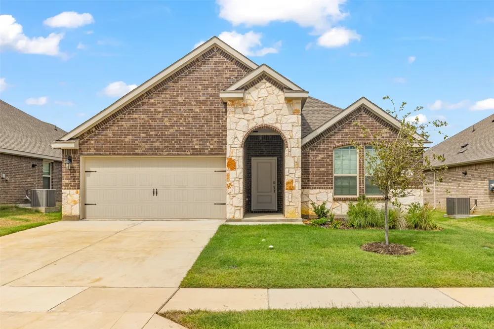 10305 Rambling Brooks Lane