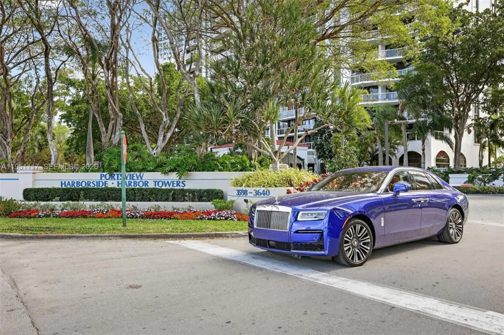 3598 Yacht Club Dr #PH2 Aventura, FL 33180