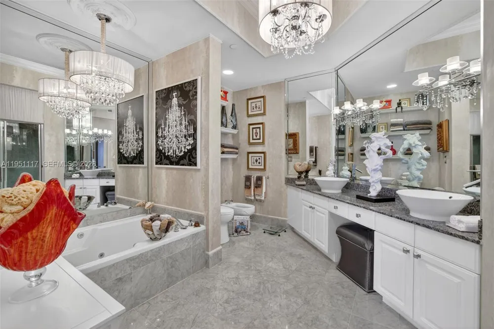 3598 Yacht Club Dr #PH2 Aventura, FL 33180