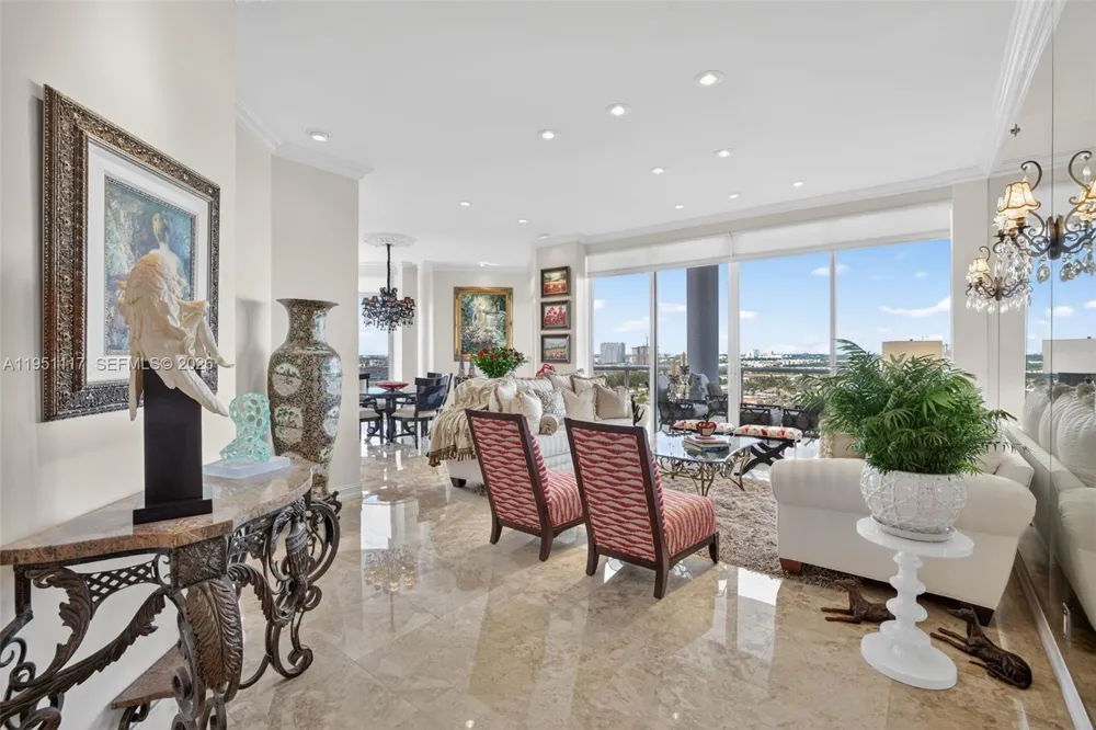 3598 Yacht Club Dr #PH2 Aventura, FL 33180