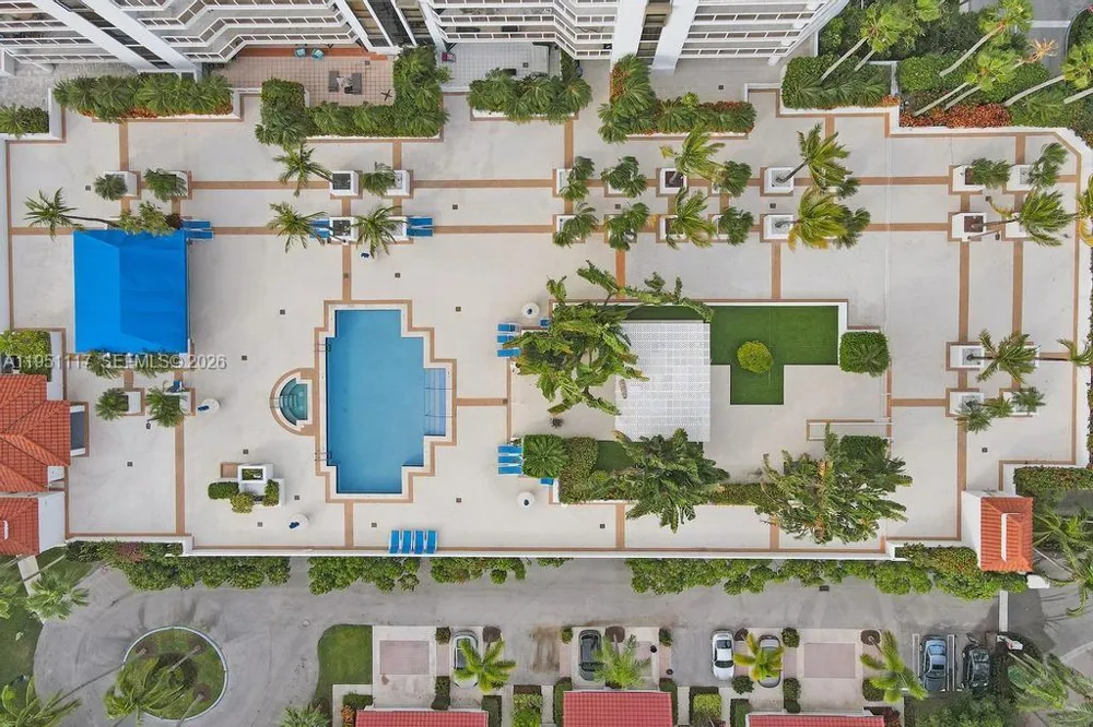 3598 Yacht Club Dr #PH2 Aventura, FL 33180