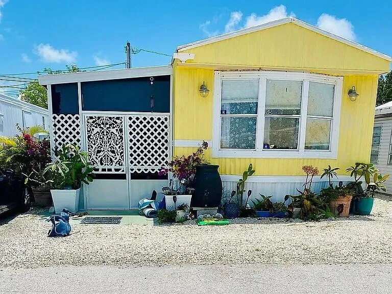 1361 Overseas Highway #G5