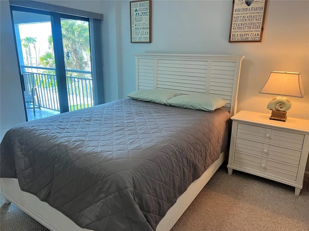 1001 POINT OF ROCKS ROAD #212 Sarasota, FL 34242