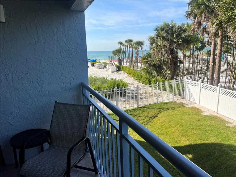 1001 POINT OF ROCKS ROAD #212 Sarasota, FL 34242
