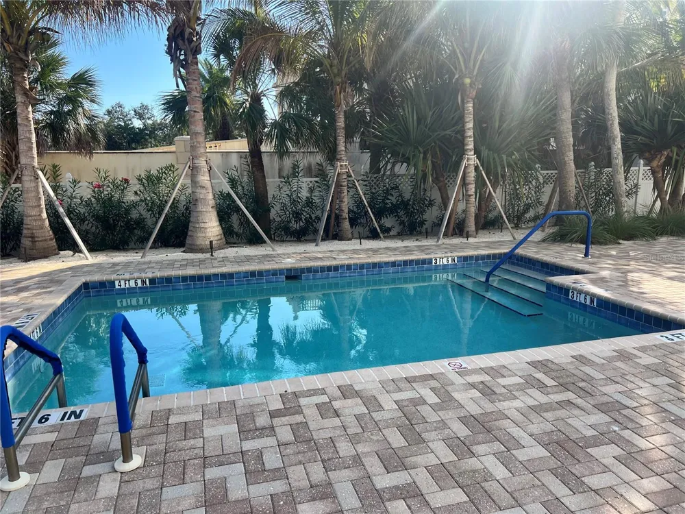 1001 POINT OF ROCKS ROAD #212 Sarasota, FL 34242