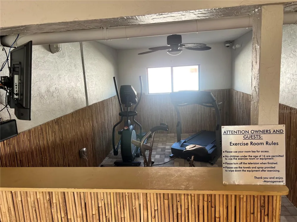 1001 POINT OF ROCKS ROAD #212 Sarasota, FL 34242