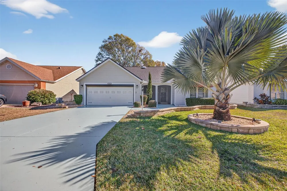 411 DEL MAR DRIVE Lady Lake, FL 32159