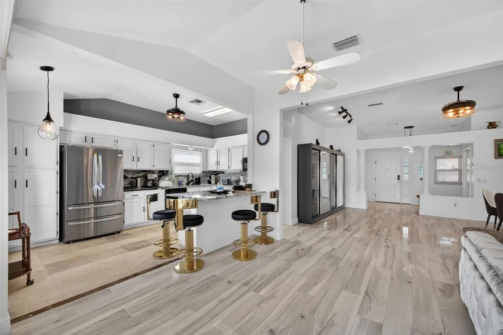 411 DEL MAR DRIVE Lady Lake, FL 32159