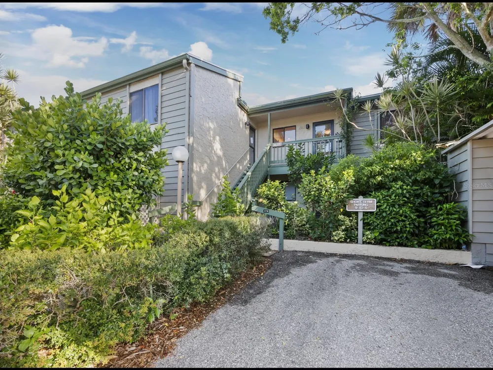 1511 PELICAN POINT DRIVE #280