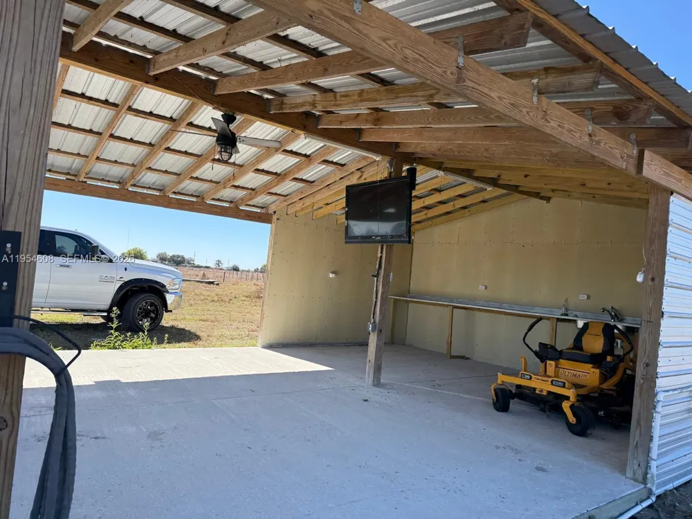 286 LOTT GRADE Other City - Not In The State Of Florida, FL 33960
