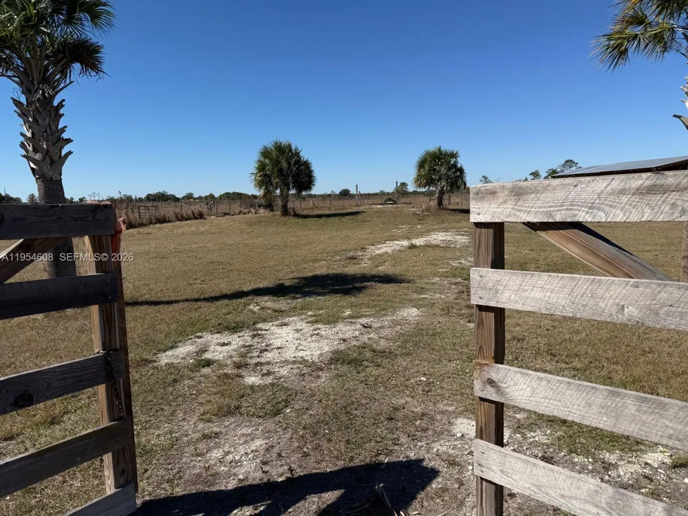 286 LOTT GRADE Other City - Not In The State Of Florida, FL 33960