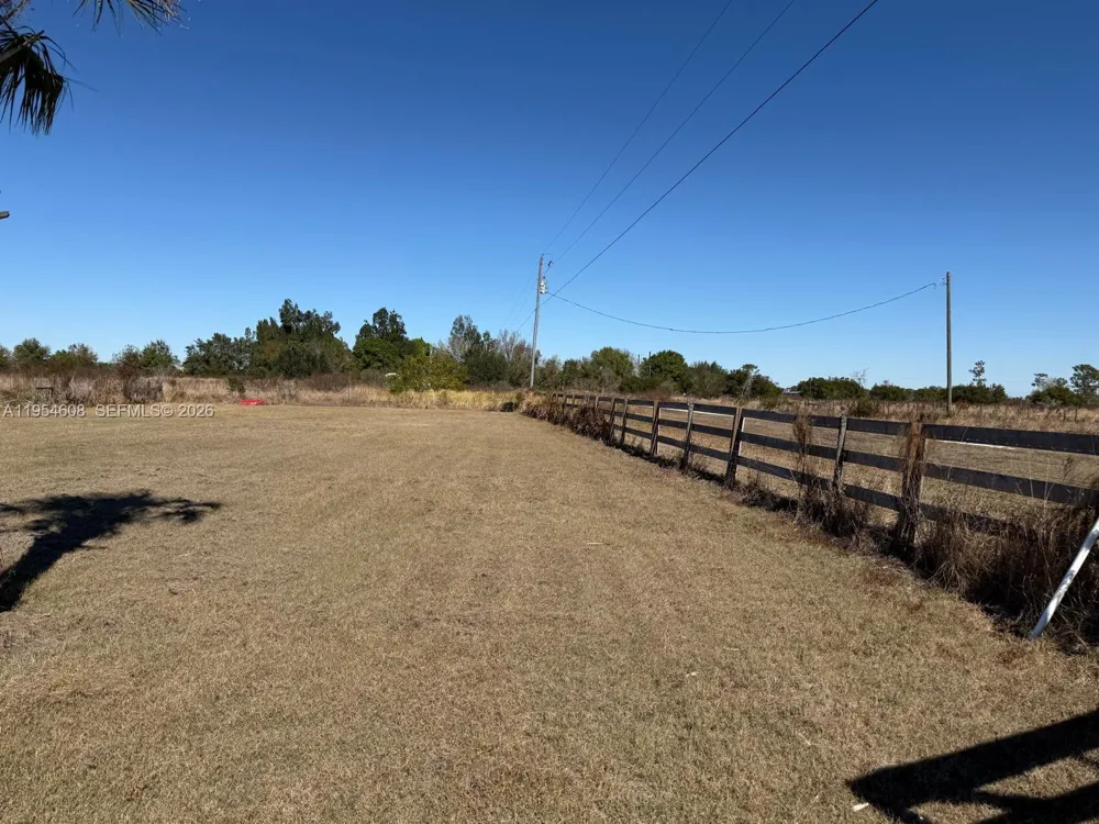 286 LOTT GRADE Other City - Not In The State Of Florida, FL 33960