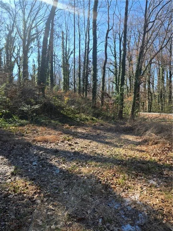 5674 Woodland Drive Acworth, GA 30102