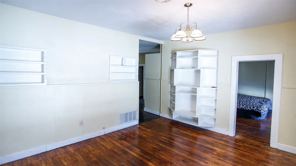 603 W Bloodworth Olney, TX 76374