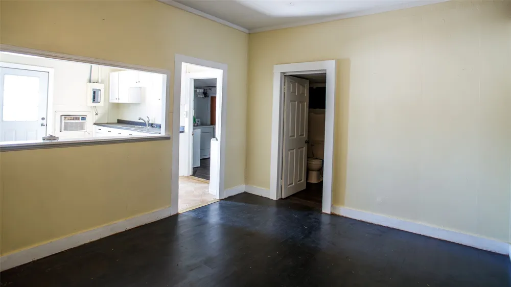 603 W Bloodworth Olney, TX 76374