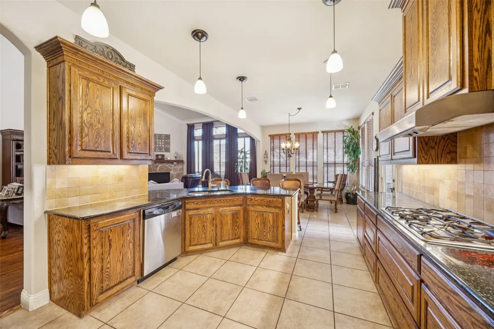 2260 Richmond Lane Allen, TX 75013