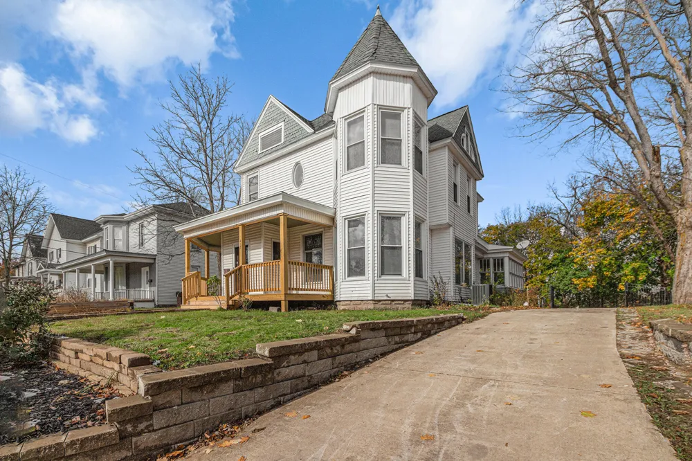 417 Maple Street Big Rapids City, MI 49307