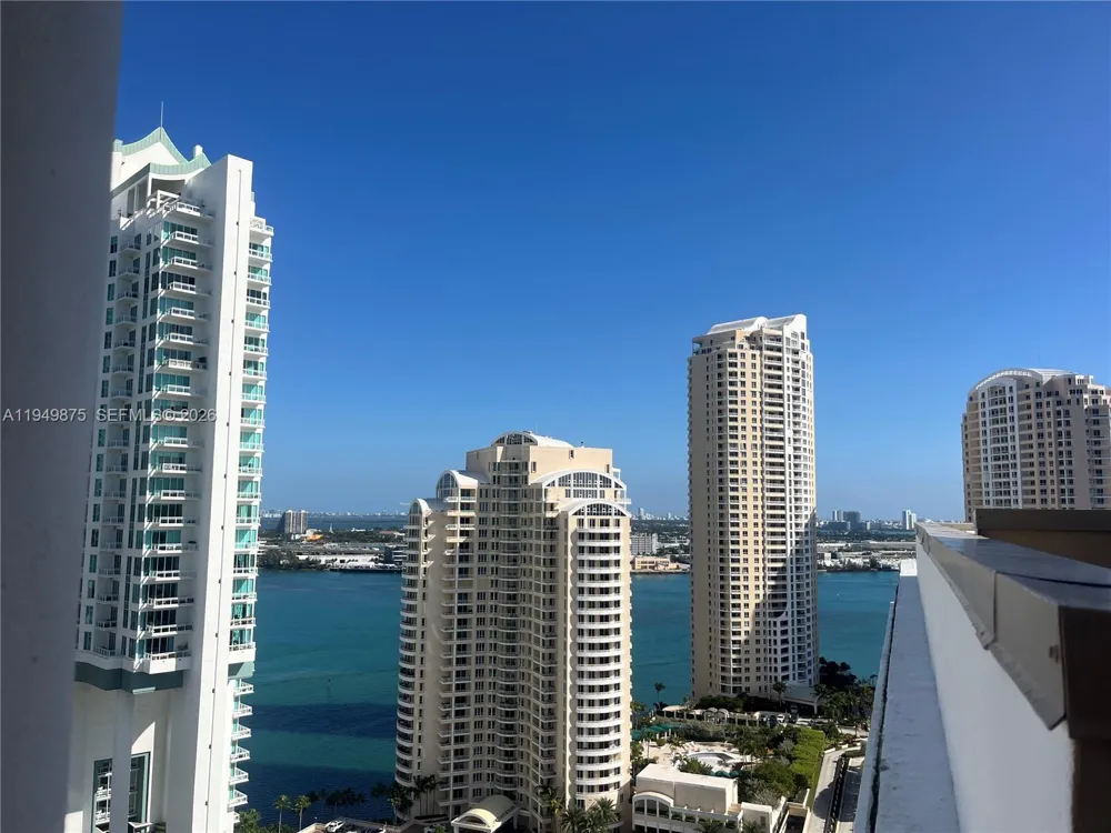 701 Brickell Key Blvd #PH-08 Miami, FL 33131