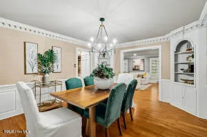 52 Dogwood Acres Drive Chapel Hill, NC 27516