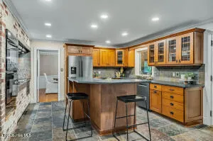 52 Dogwood Acres Drive Chapel Hill, NC 27516