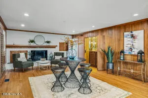 52 Dogwood Acres Drive Chapel Hill, NC 27516