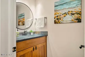 52 Dogwood Acres Drive Chapel Hill, NC 27516