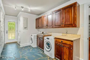 52 Dogwood Acres Drive Chapel Hill, NC 27516