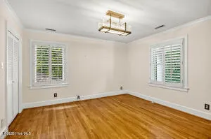 52 Dogwood Acres Drive Chapel Hill, NC 27516