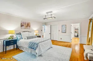 52 Dogwood Acres Drive Chapel Hill, NC 27516